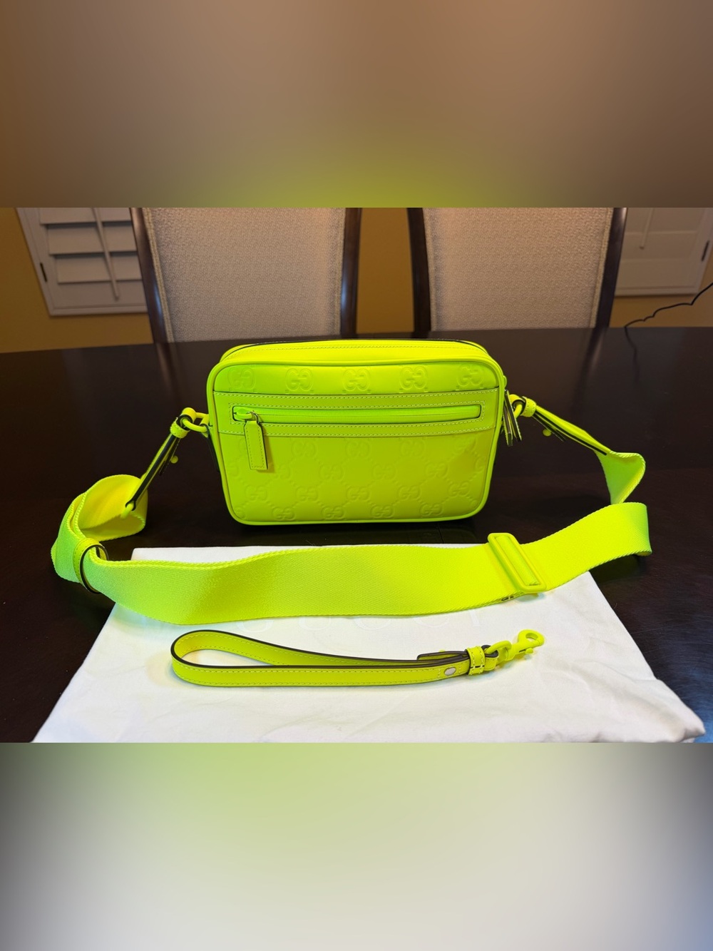 New Authentic Gucci GG Supreme Logo Volt Leather Shoulder Bag